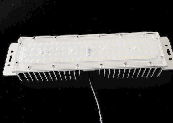 84LED 60 도 SMD3030은 거리 광 소자 140lm/w를 이끌었습니다