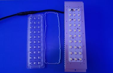 주문 광학적인 PC 렌즈 정착물을 가진 30 와트 LED 가로등 분대 온라인 제조