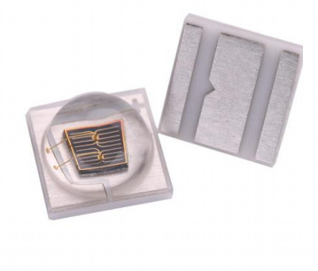 주문 동기판과 120 도 와이드 빔 각도 고전력 UV LED 온라인 제조