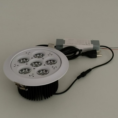 보석 보석 36도 3000k IP20 40w LED 다운라이트