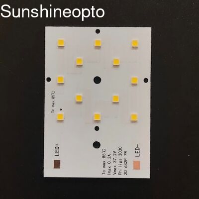 높은 광 출력을 위한 맞춤형 50x50mm 렌즈가 포함된 7W SMD 3030 LED PCB 보드